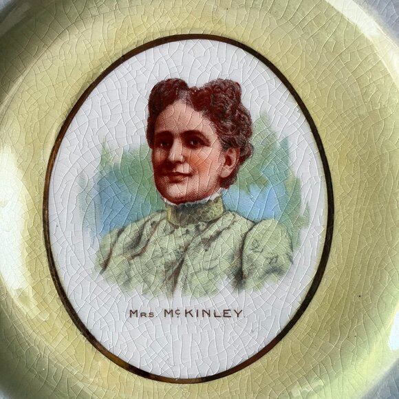 Mrs. McKinley Portrait Plate • Imperial China • Ida Saxton McKinley • Early 1900 - Picture 2 of 6